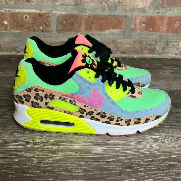 Nike - Picture 1 of 17